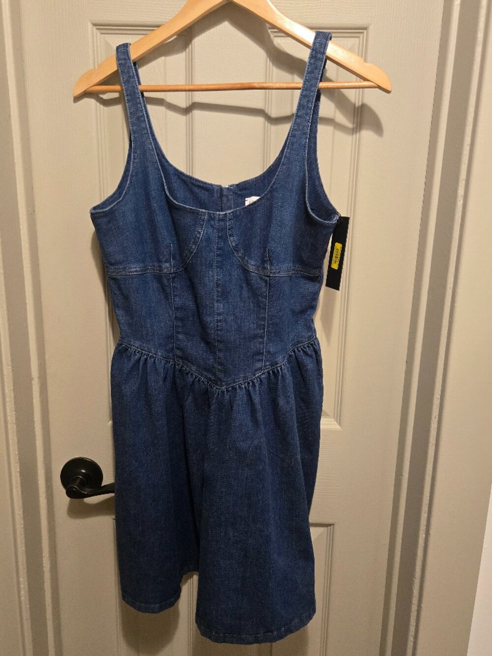 Gianni Bini Scoop neck and back Sleeveless Denim Mini Dress Size 8 - Picture 3 of 7
